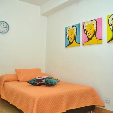 Hostal Y Spa Calle Doce Меделин Екстериор снимка